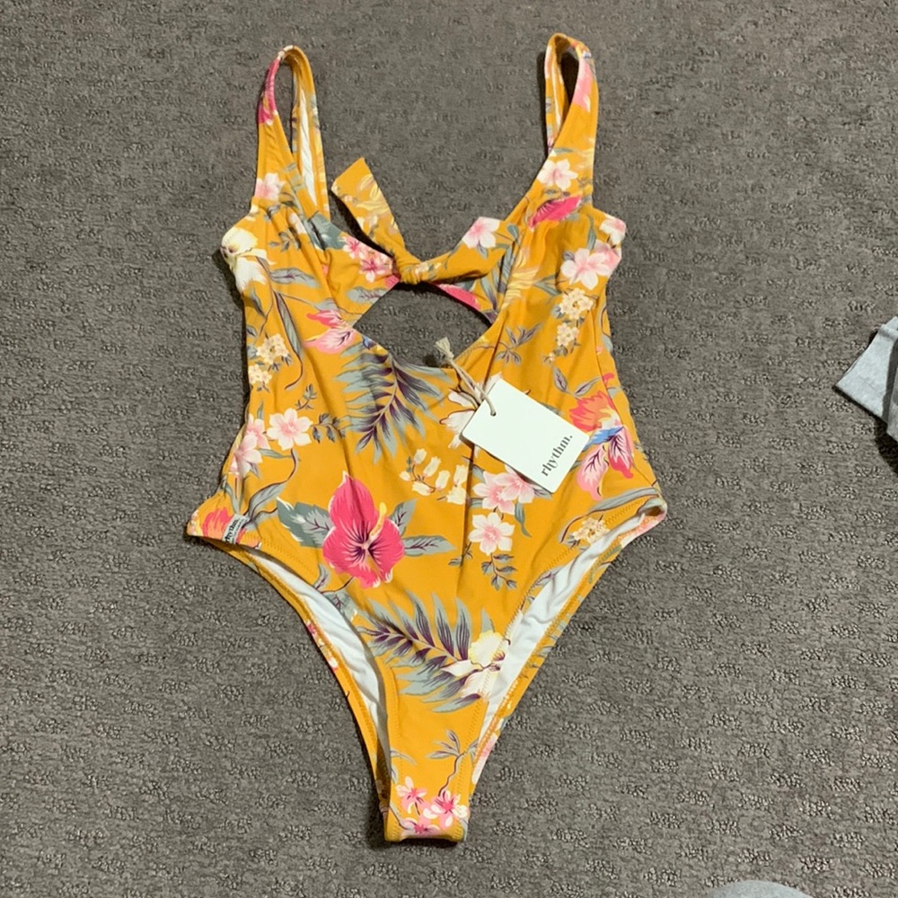 BRAND NEW WITH TAGS!! rhythm one pice floral swimming suit!!